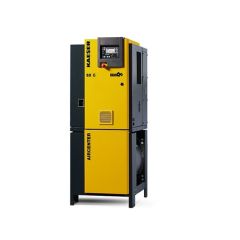 Kaeser Aircenter SX 6 -paineilmakompressori, jossa on kuivain, säiliö ja Sigma Control 2 -ohjauspaneeli.